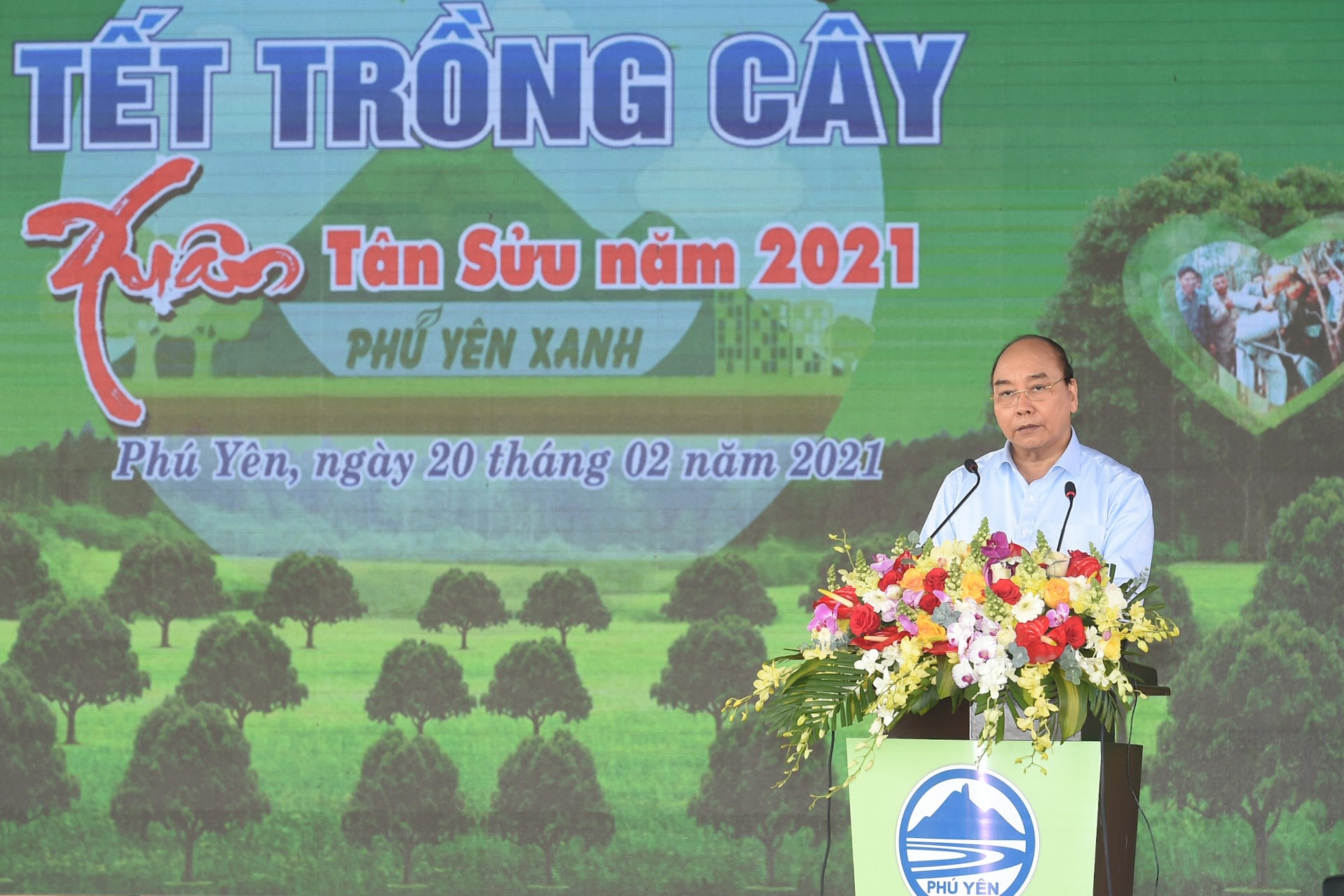 Thủ tướng truyền thông điệp về chương trình trồng 1 tỷ cây xanh