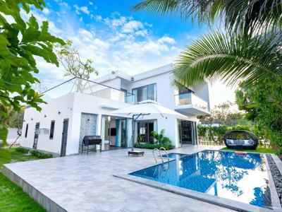 Kat Villa